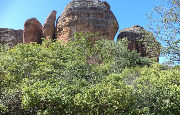 FormaÃ§Ãµes rochosas enfeitam as paisagens 